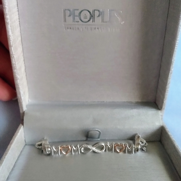 Diamond Infinity MOM Bolo Bracelet - Picture 3 of 9